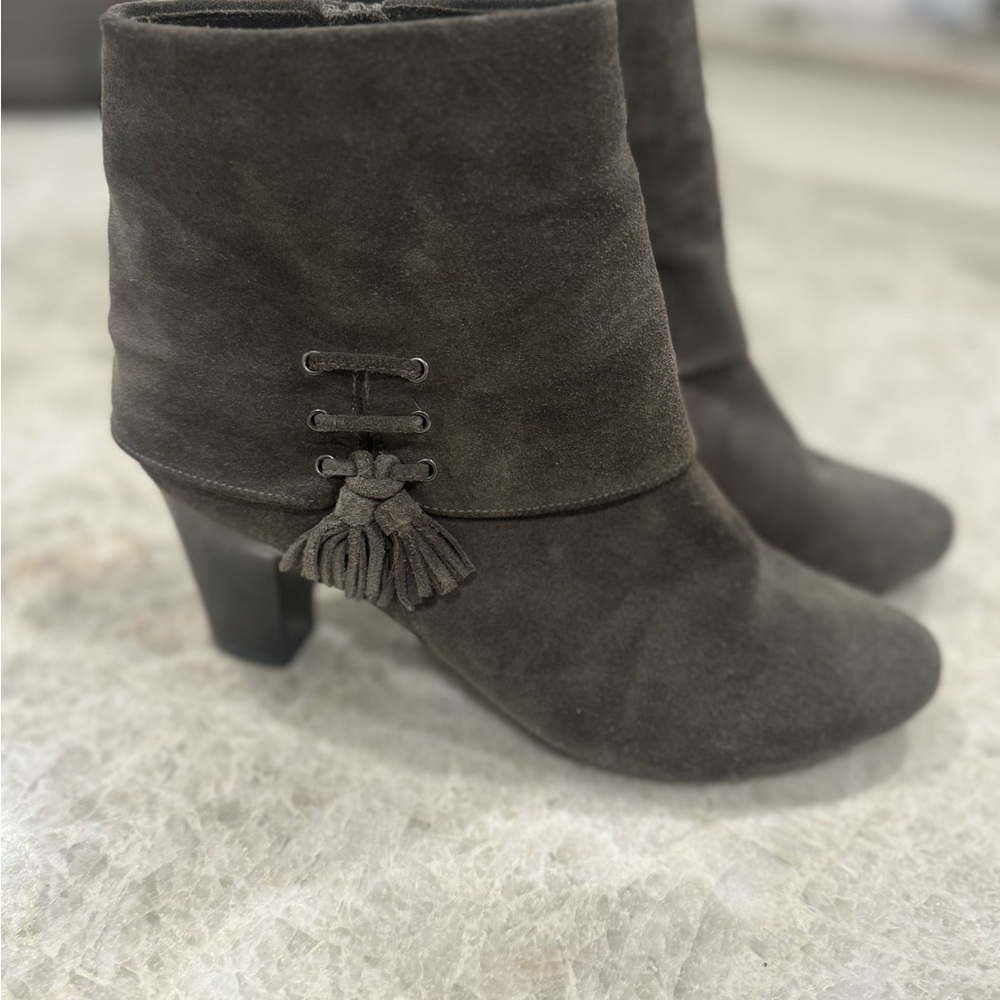Softt gray suede booties size 10